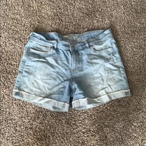 Distressed shorts